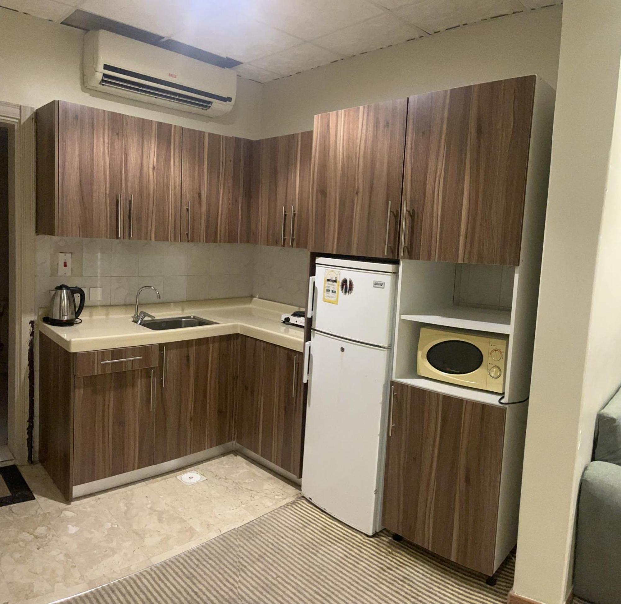 Saryet Al Hamra Hotel Apartments Джеда Екстериор снимка